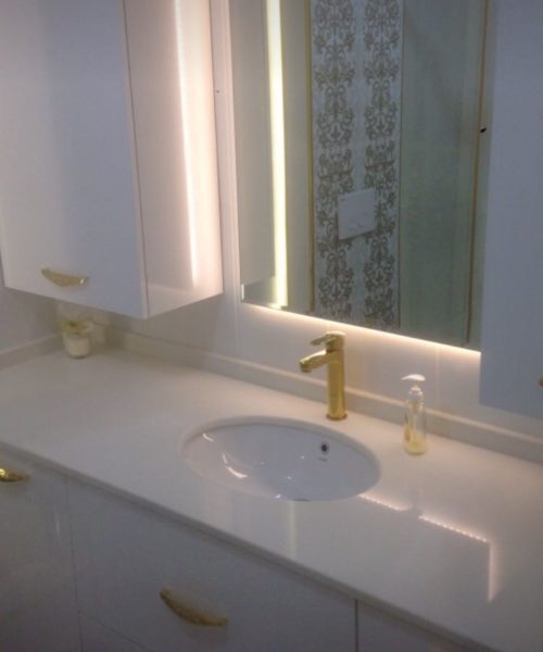 Banyo Dolabı 7